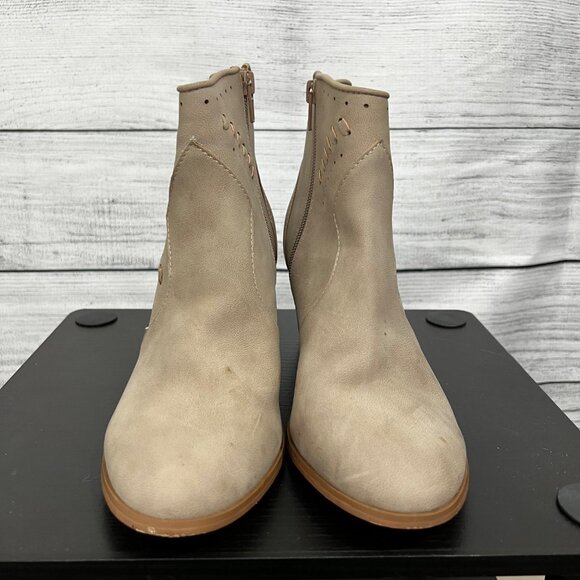 Restricted Tan Perforated Ankle Boots With Stacked Wooden Heel, Size 9 - Picture 2 of 8